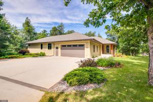 625 Robin Lane SW