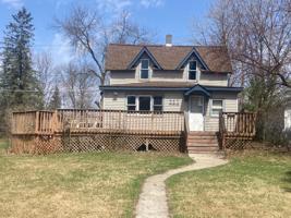 111 8th NE