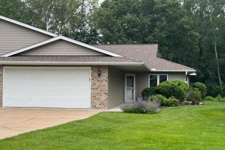 707 Victoria Court