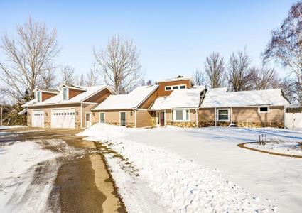 33107 Chippewa Drive