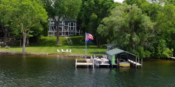 2795 Casco Point Road