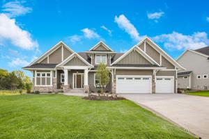 2219 Lakeshore Point Drive NE