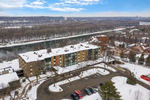 1077 Sibley Memorial Highway
