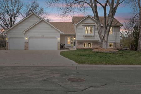 4621 Manor Drive