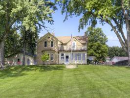 104 Benton Street E