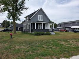 1503 N Lakeshore Drive