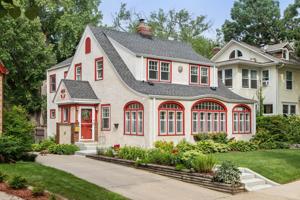 4904 Russell S