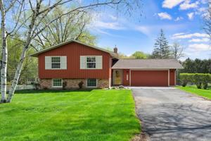 2210 Urbandale N