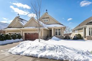 8800 Lake Riley
