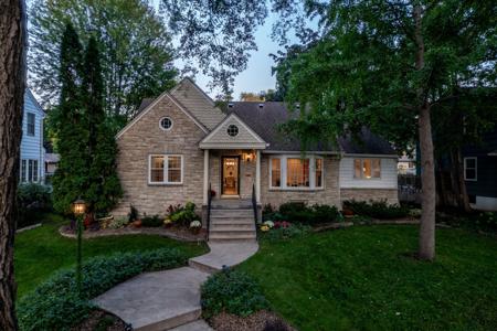 4833 Irving S