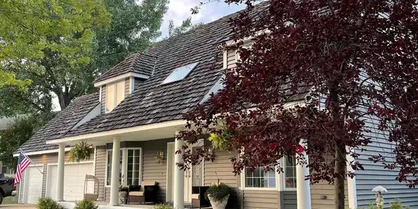 900 Upper Cove