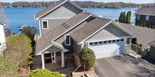 4936 Glen Elyn Road