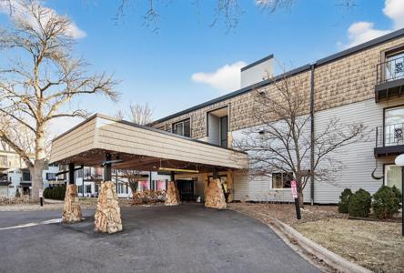 181 Little Canada Road E