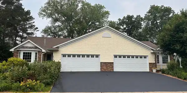 1615 Maple Manors
