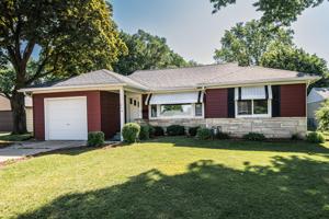 914 10th NE