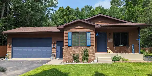 2220 Crabtree