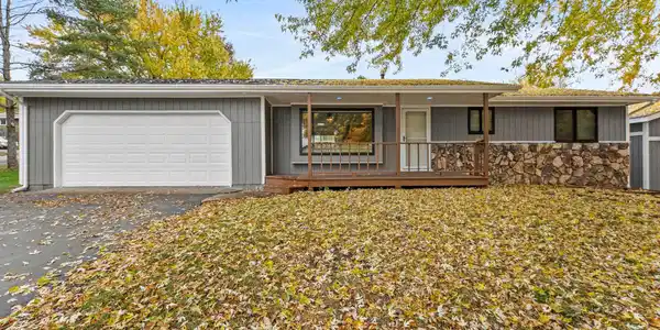 17051 Sunrise Avenue SW