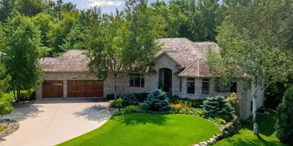 55 Clay Cliffe Drive