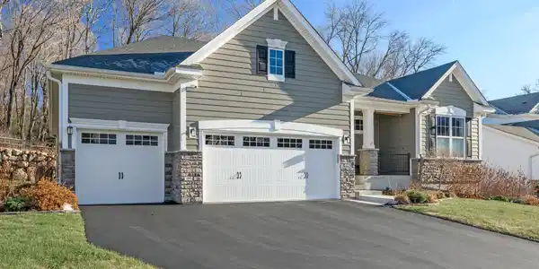 4942 Grandview