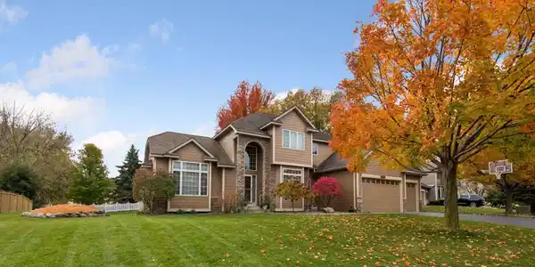 6685 Walnut Drive