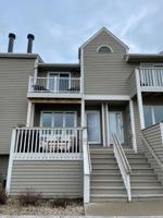 1595 W Wayzata Boulevard