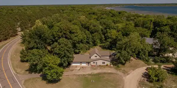 7823 County Road 127