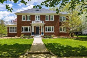 4401 Dupont S