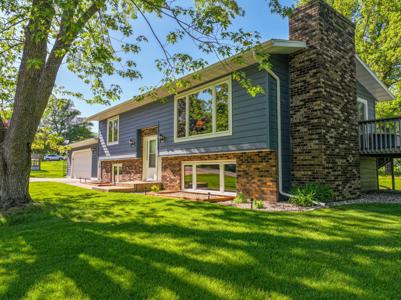 102 Ross Garden NW