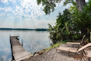 1825 Lake