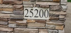 25200 Yellowstone