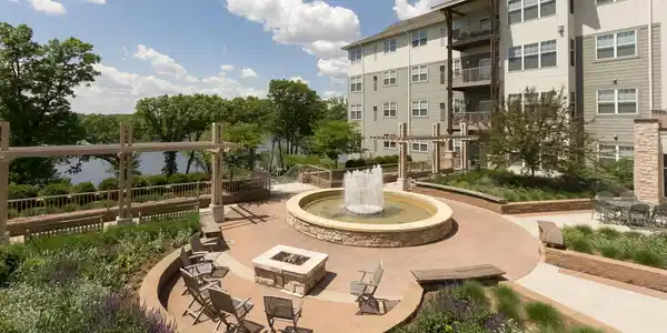 1900 Rush Lake Trail