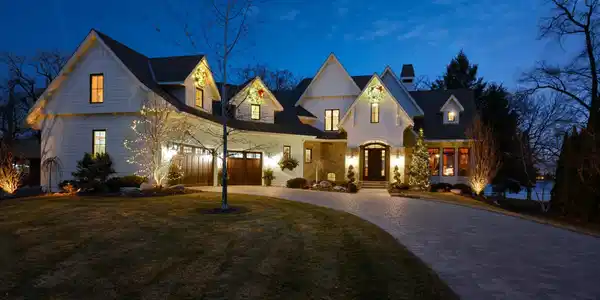 2118 Shadywood Road