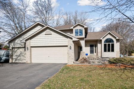 3990 Country Oaks Drive