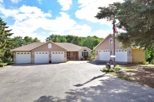 8541 86th E