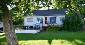 14875 Maple Inn SE