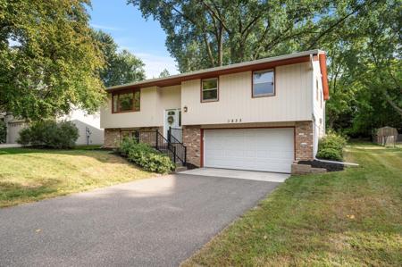 1833 19th NW