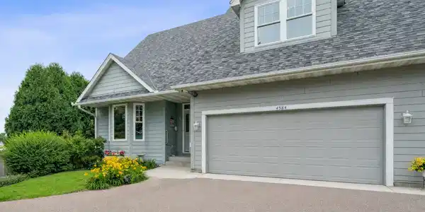 4584 Lake Court
