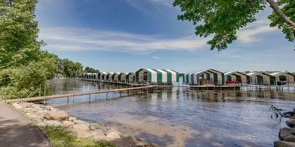 2898 Pelican Point Circle