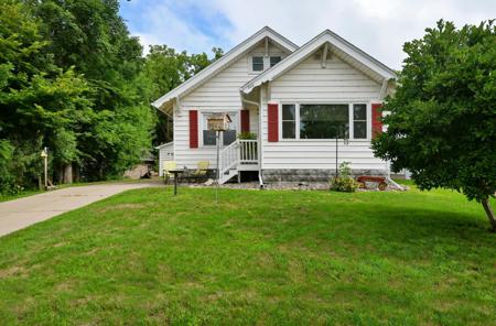 306 4th NW
