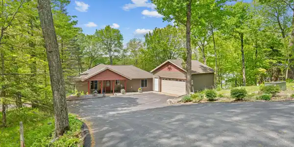 10039 Amigo Trail