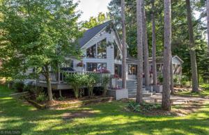 203 Broadwater Lane NE