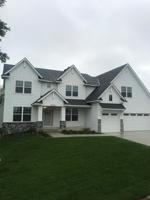 2226 Lakeshore Point NE
