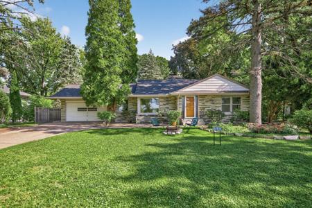 1544 Mississippi River Boulevard S