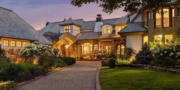 2825 Little Orchard