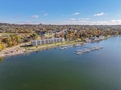 279 Minnesota Avenue W