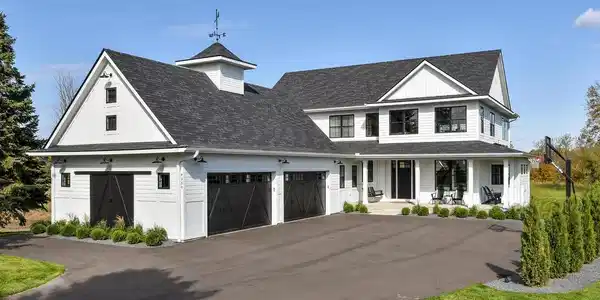 4350 Lakeview Court