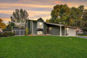 15866 Island View Road NW