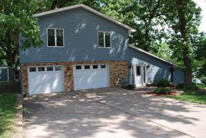 420 Lake Aires Road
