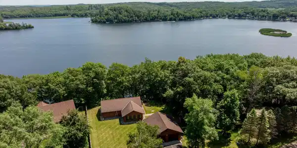 1704 Timber Lane