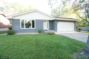 2211 40th NE
